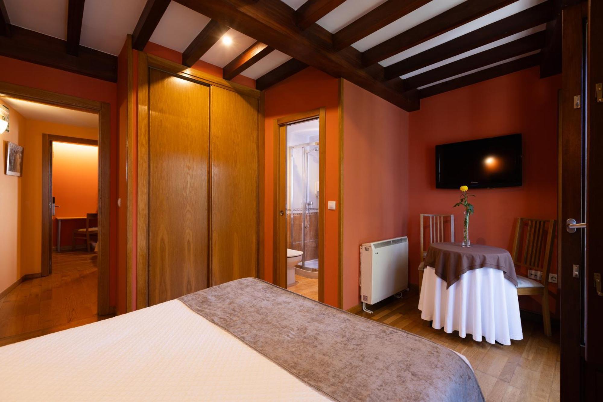 Pr Badalada Hotel Santiago de Compostela Ngoại thất bức ảnh